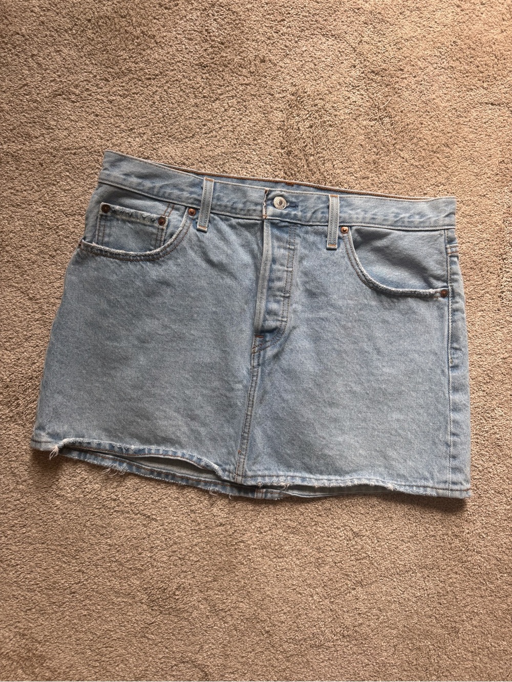 Levi’s Icon denim mini skirt 31